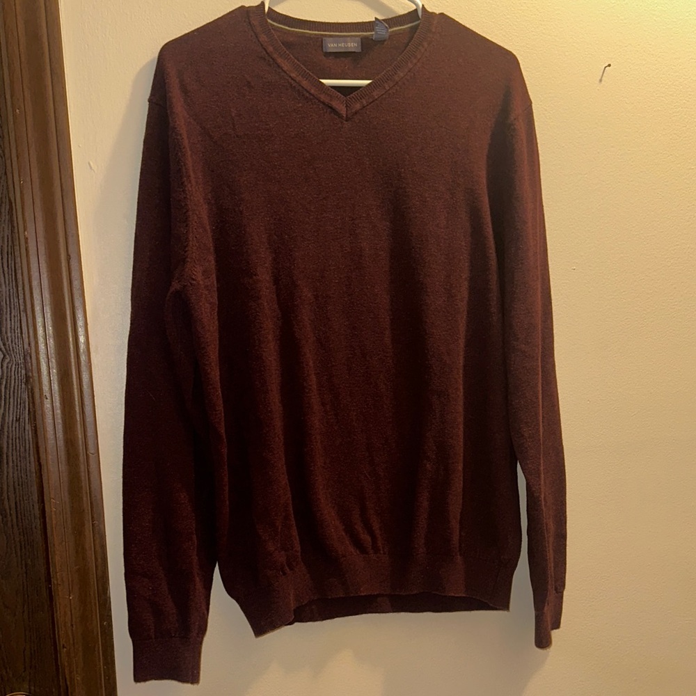 Van Heusen Men's Red Wine V-Neck sweater